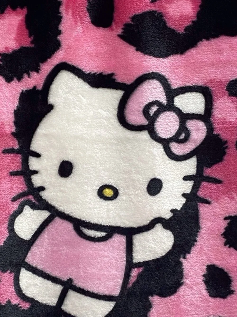 Hello Kitty Pink Leopard Cheetah Print Soft Throw Blanket 50in x 70in Viral NEW